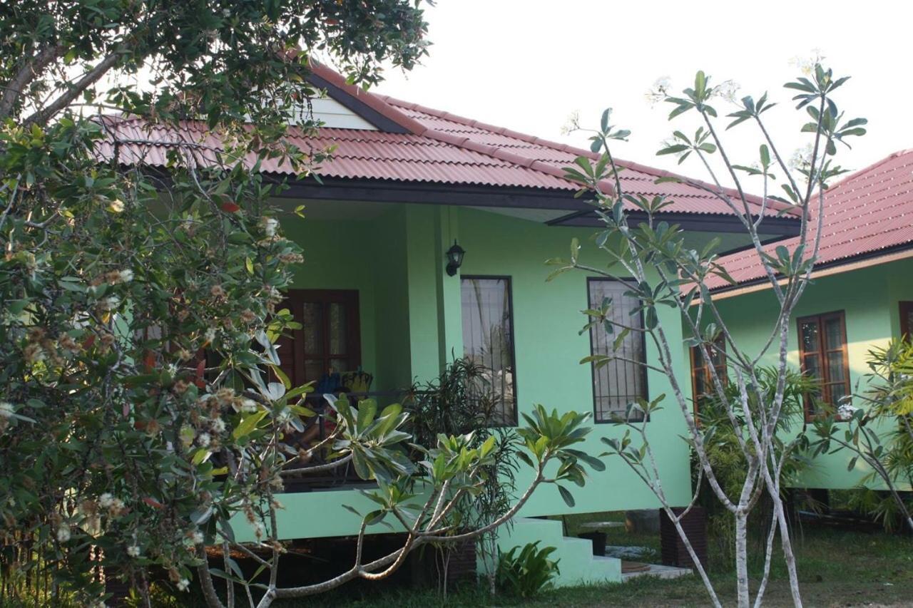Anacar Bungalows Krabi town Exterior foto
