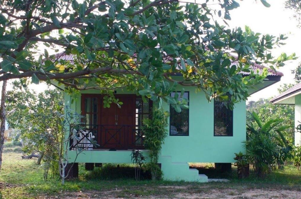 Anacar Bungalows Krabi town Exterior foto